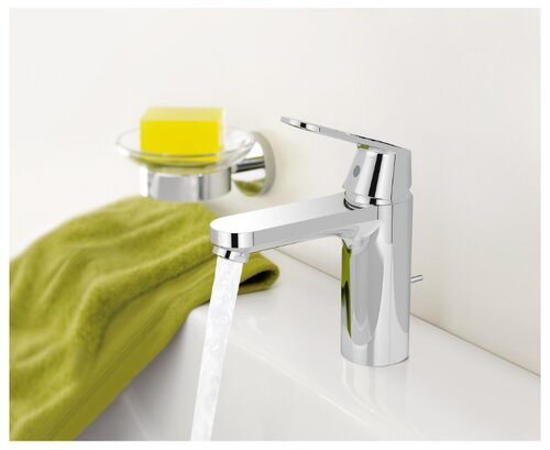 Однорычажный смеситель для раковины (умывальника) Grohe Eurosmart Cosmopolitan 23325000 - фото 1
